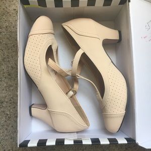 Nude Size 7 Heels